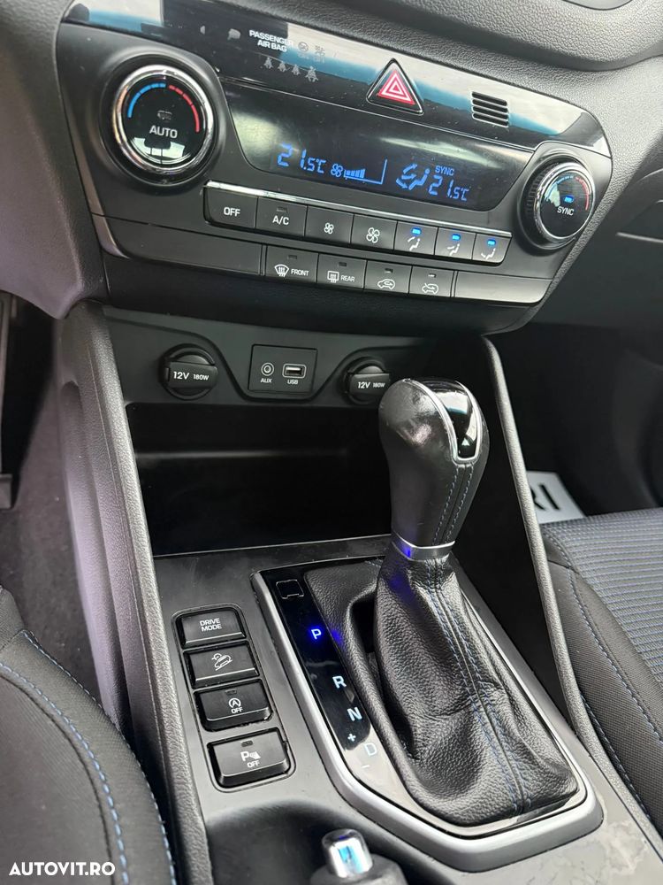 Hyundai Tucson blue 1.7 CRDi 2WD DCT Premium - 15