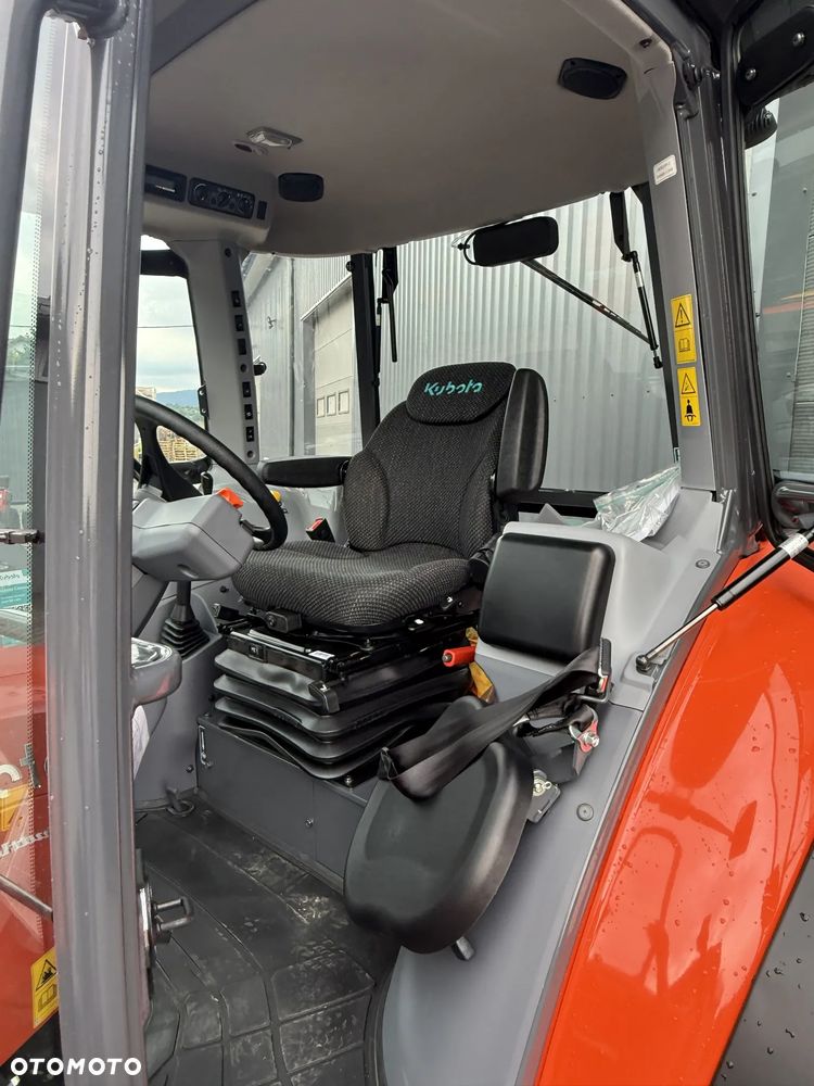 Kubota M4063 - 6