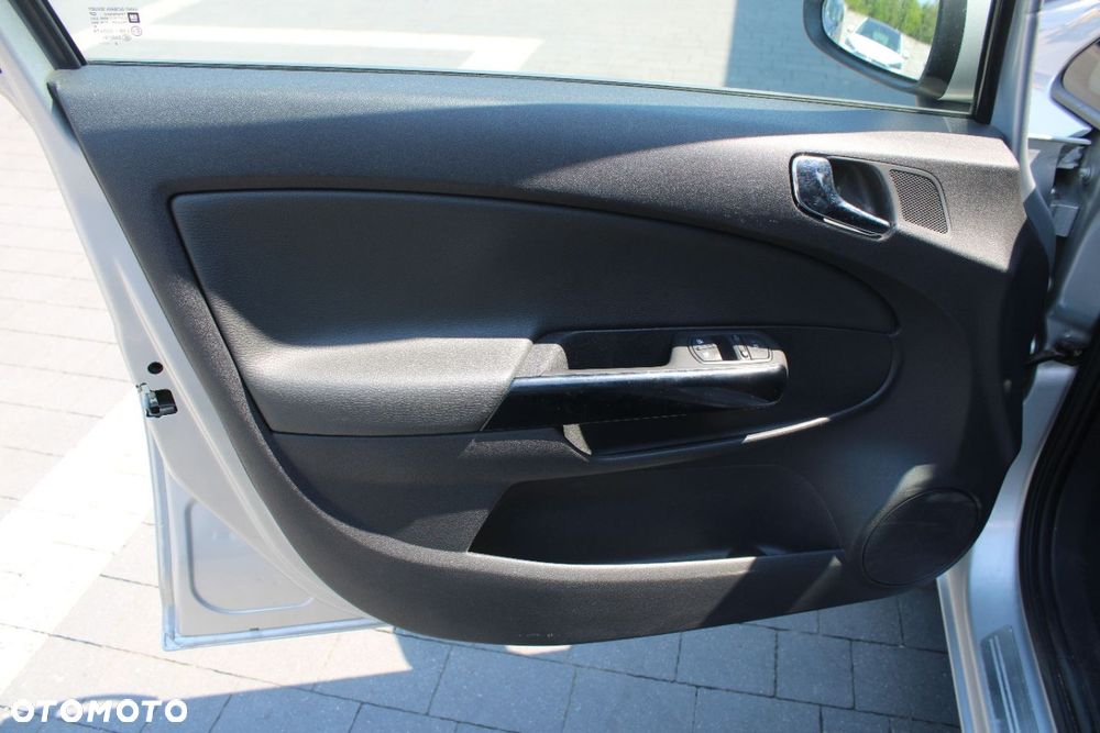 Opel Corsa - 17