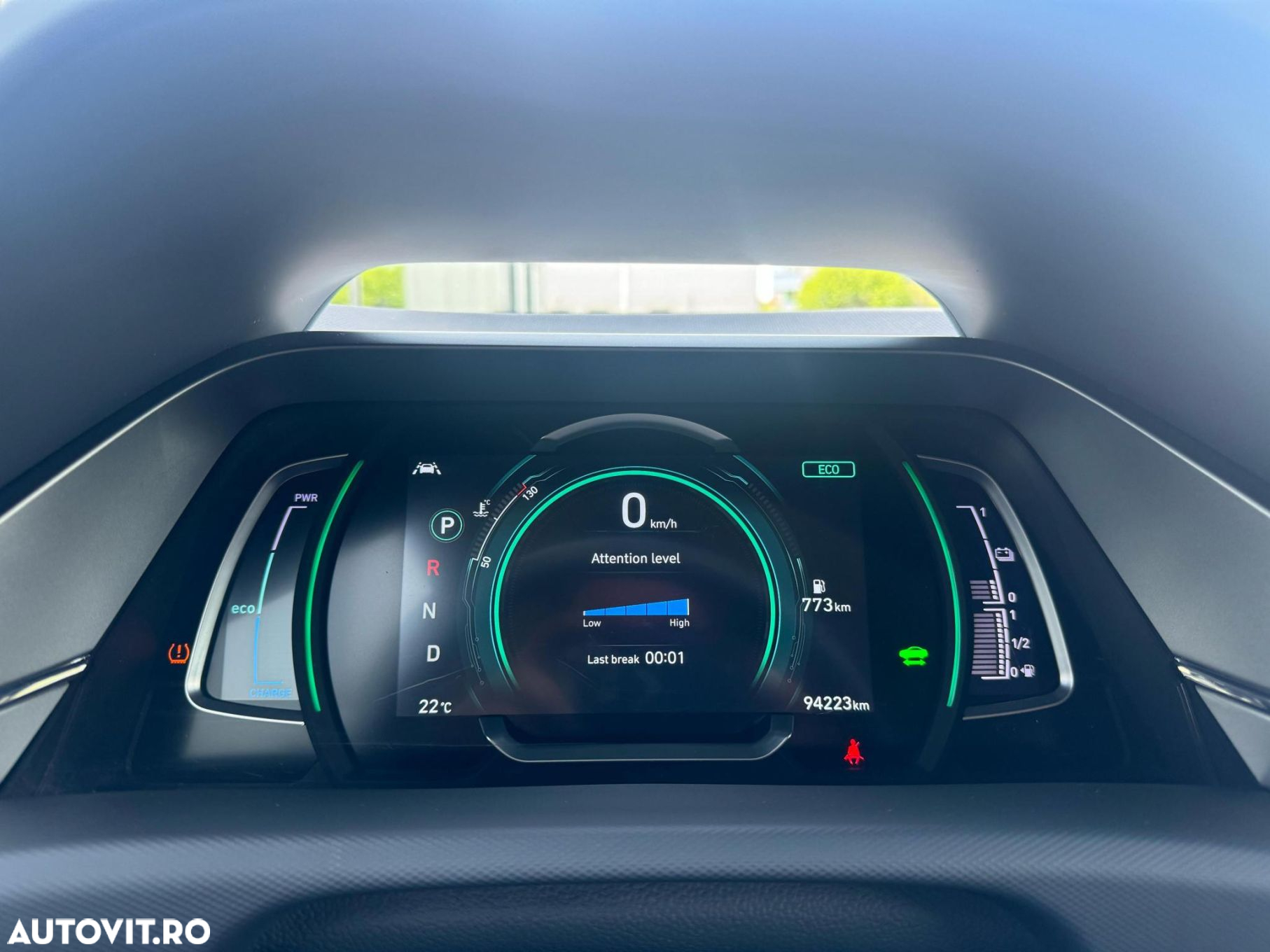 Hyundai IONIQ - 12