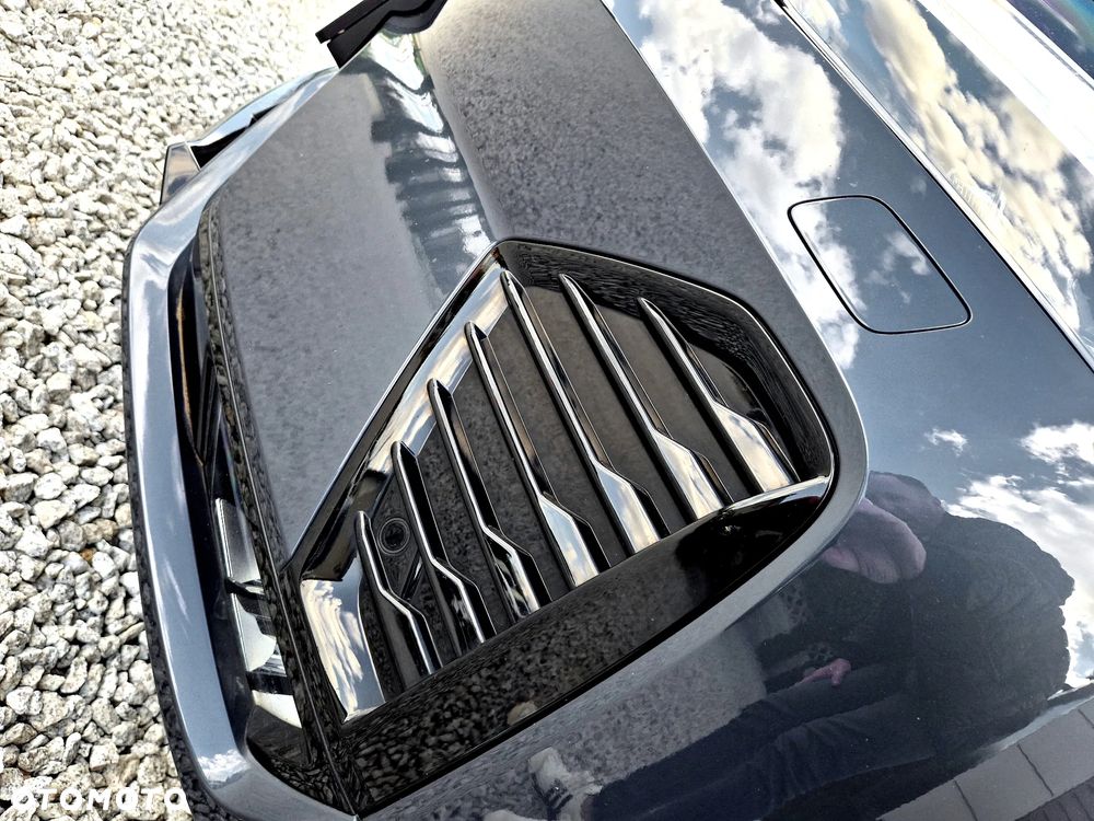 Volvo XC 60 B4 B Plus Dark - 26