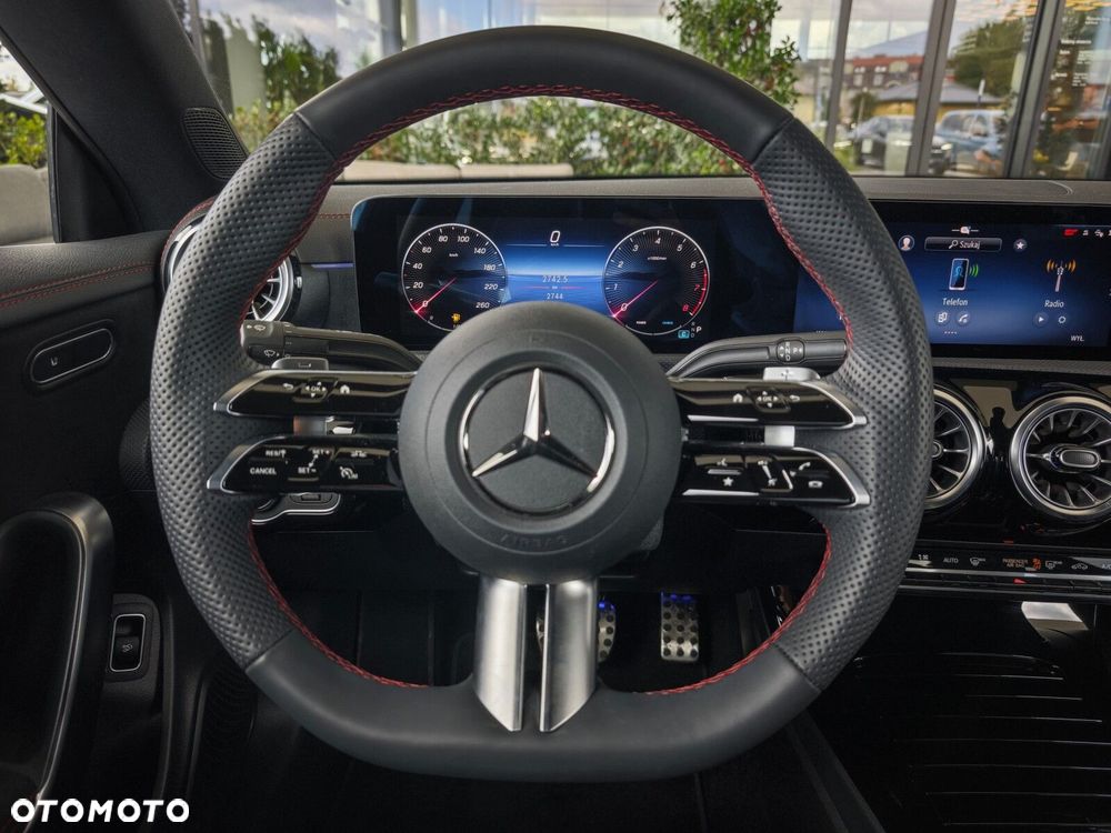 Mercedes-Benz CLA - 15