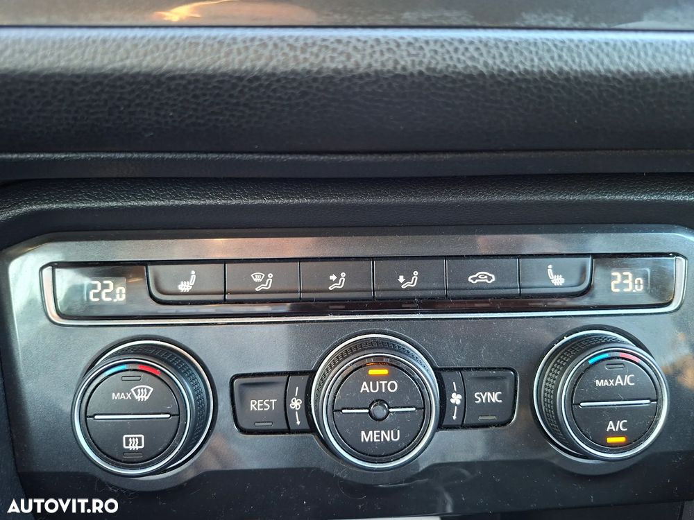 Volkswagen Tiguan - 19