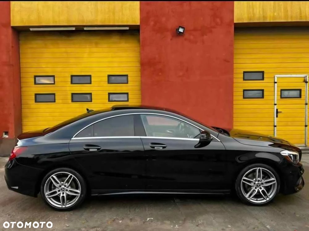 Mercedes-Benz CLA 250 4Matic 7G-DCT AMG Line - 5