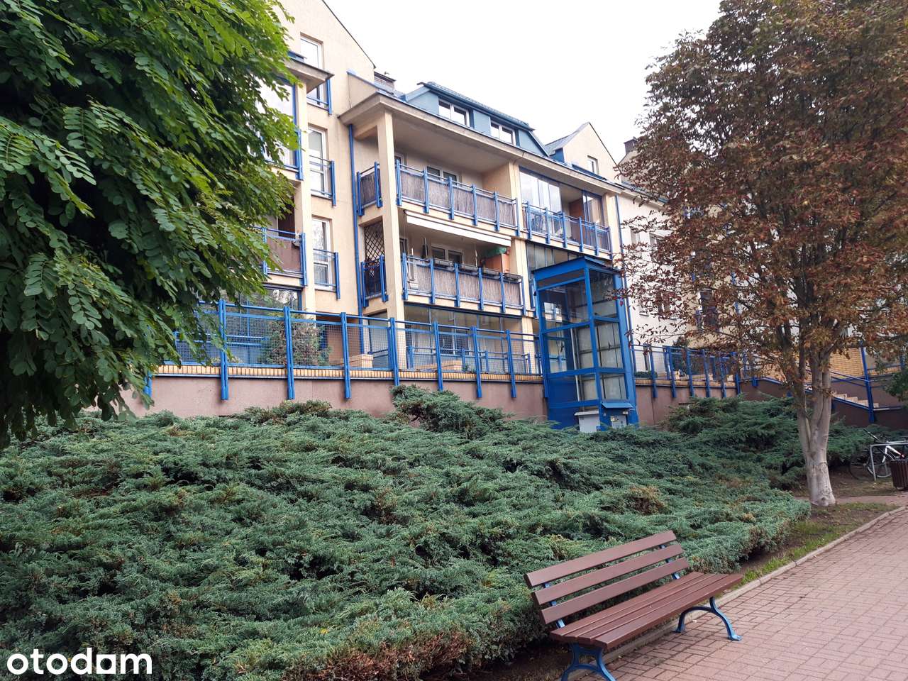 Kawalerka/z wydzieloną strefą sypialną/ miejsce parkingowe