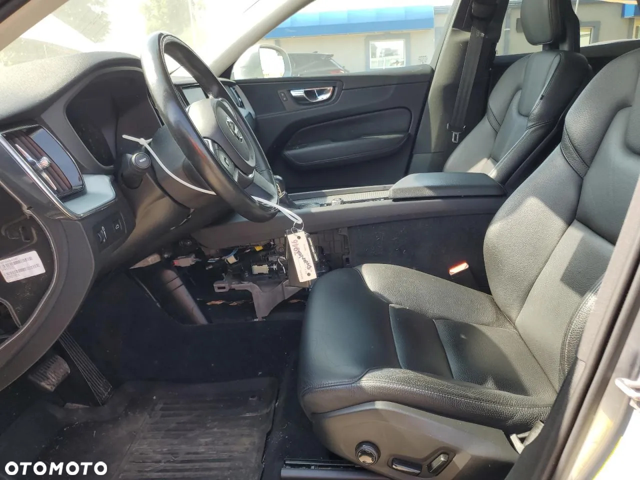 Volvo XC 60 T5 AWD Momentum - 8