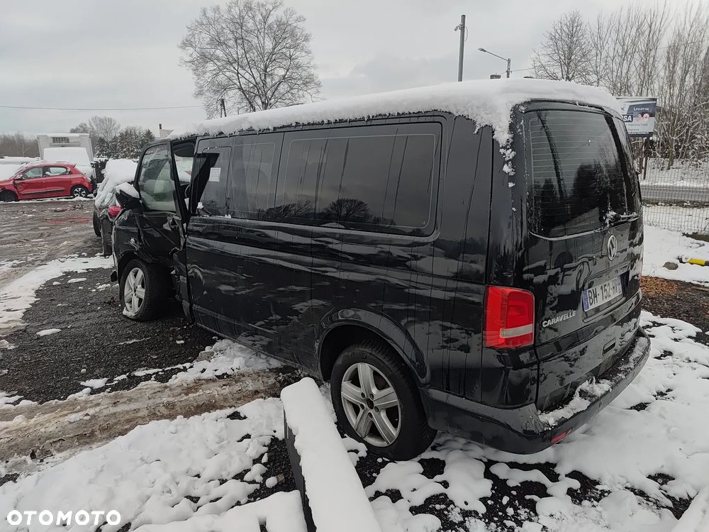 Volkswagen Caravelle - 8