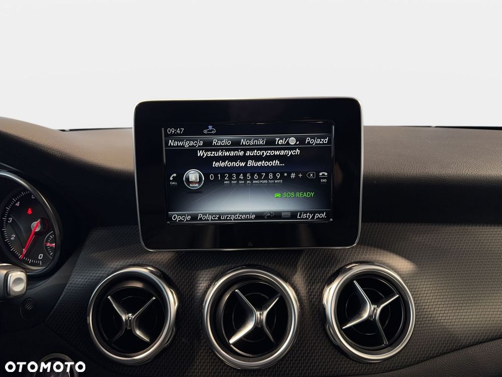 Mercedes-Benz GLA - 22