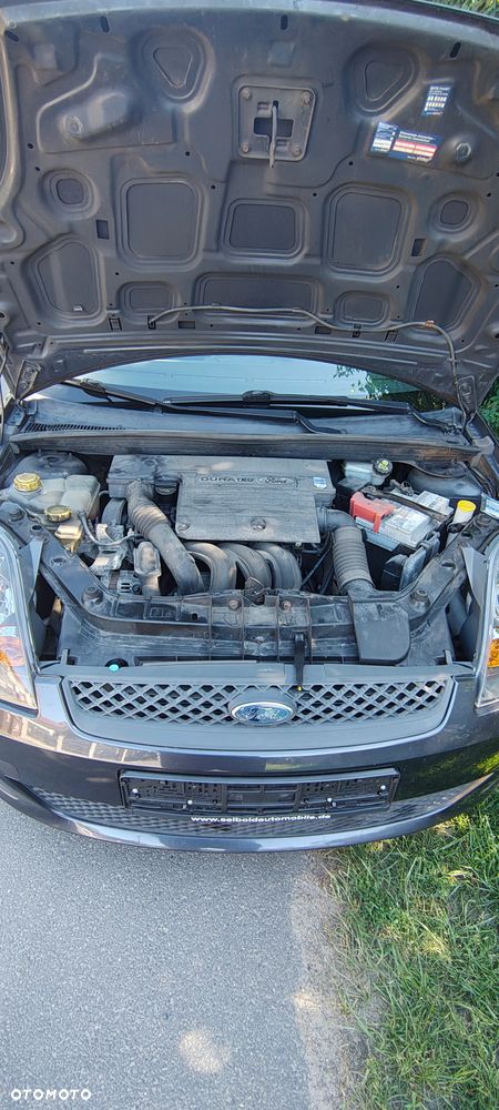 Ford Fiesta 1.4 Style - 11