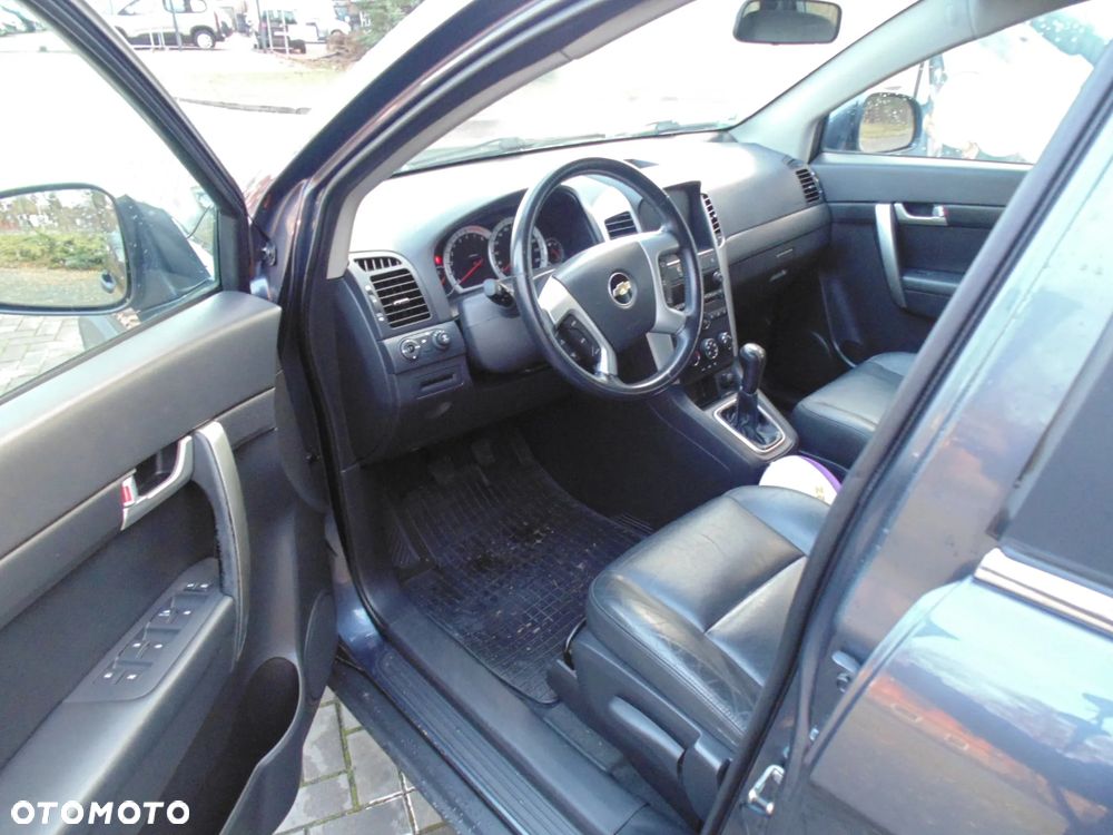 Chevrolet Captiva 2.4 2WD 7 Sitzer LS Family Edition - 10