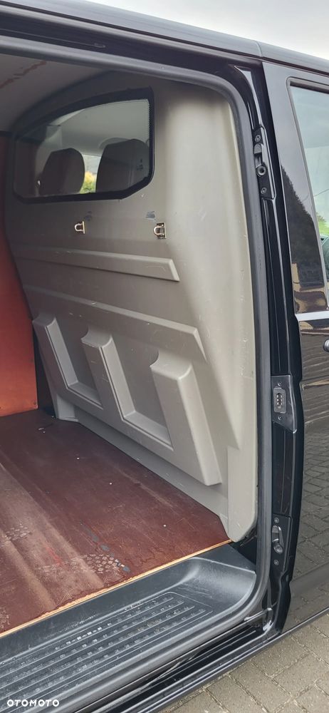 Volkswagen Transporter - 13