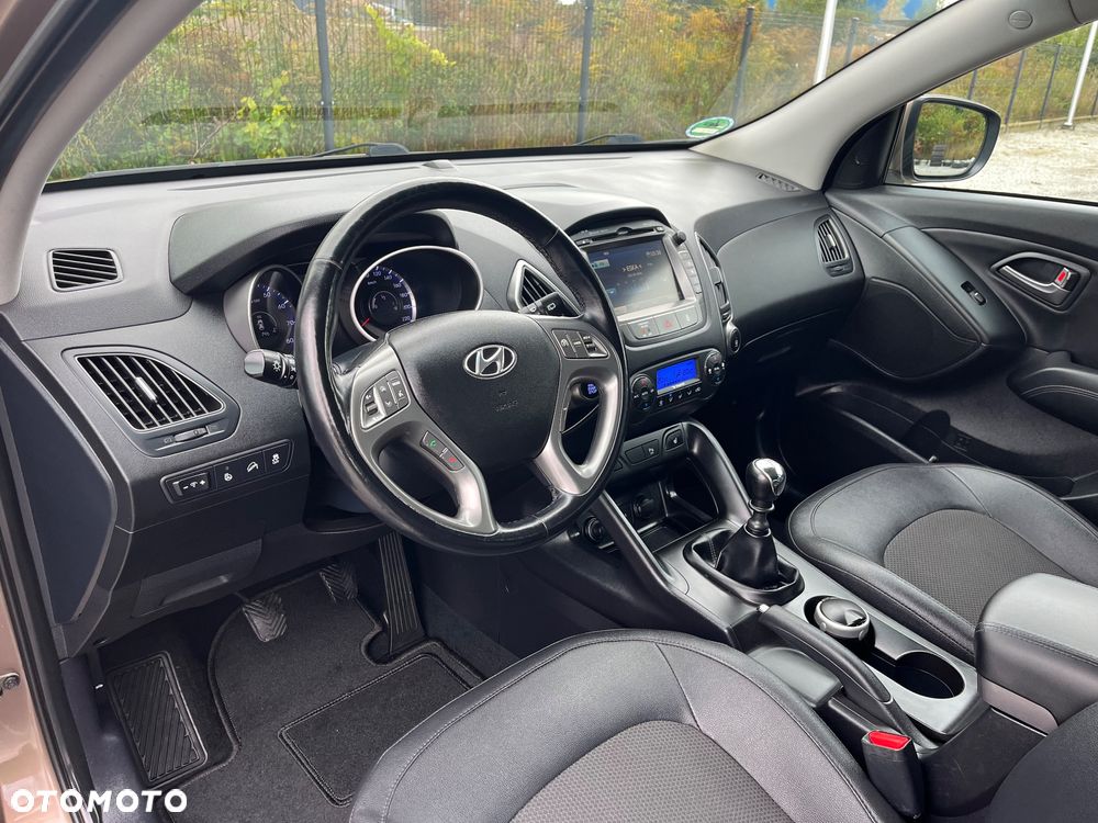 Hyundai ix35 2.0 GDI Premium 2WD - 18