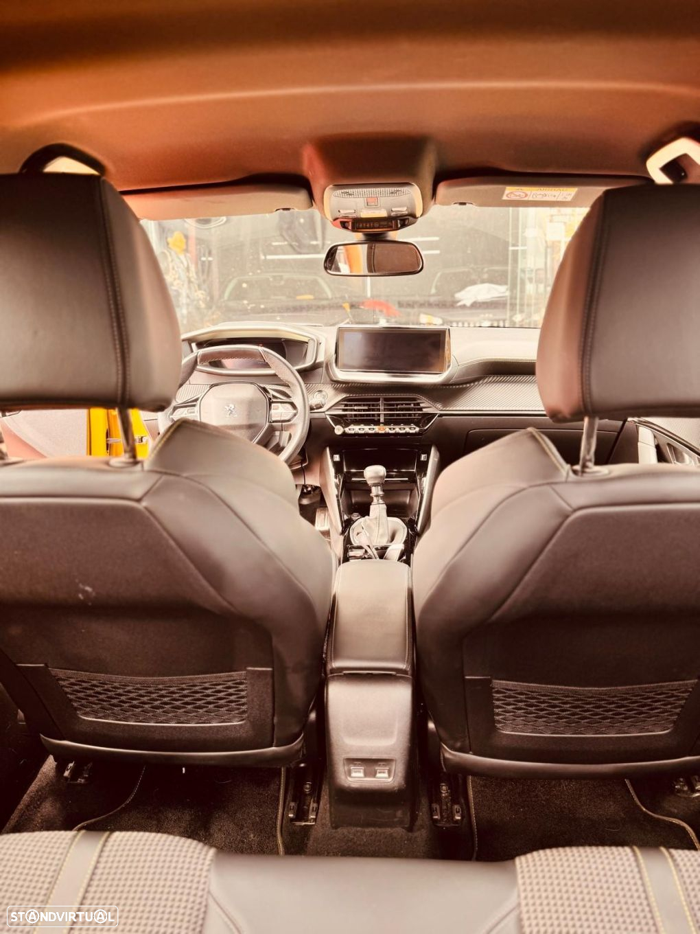 Peugeot 208 1.2 PureTech GT Line - 24