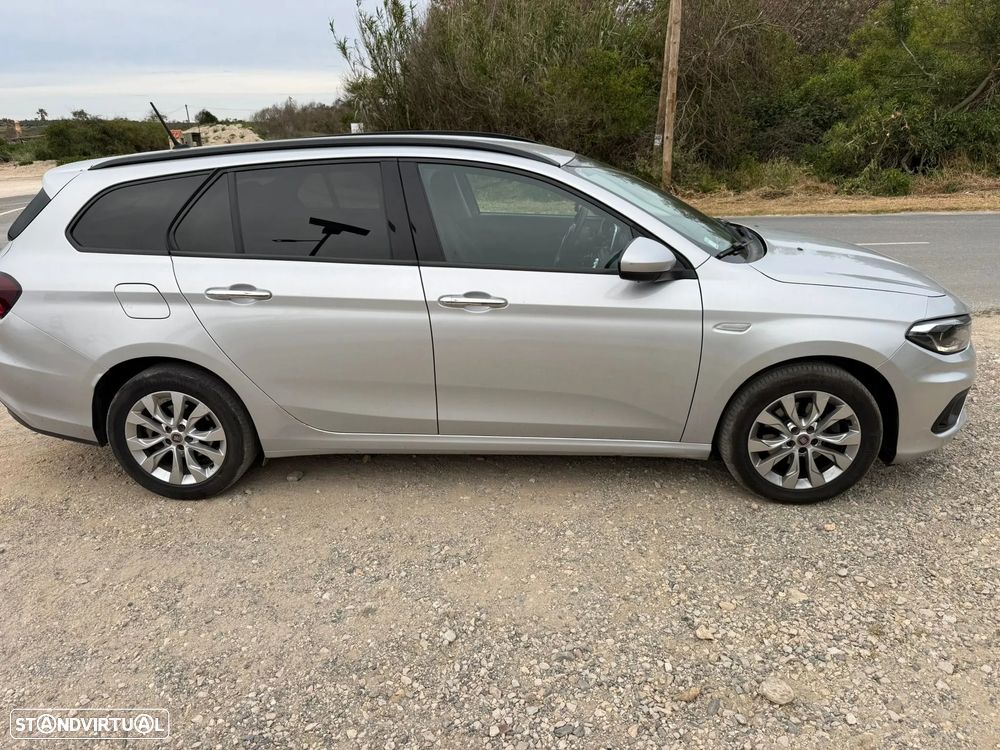 Fiat Tipo Station Wagon 1.3 M-Jet Lounge Tech J17 - 2
