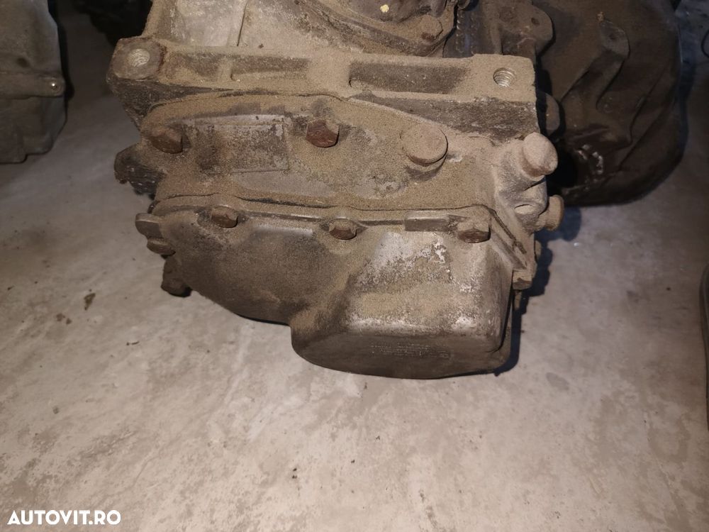 Cutie viteze manuala 5 trepte 1.4 benzina 96344248 Chevrolet Aveo T20 - 5