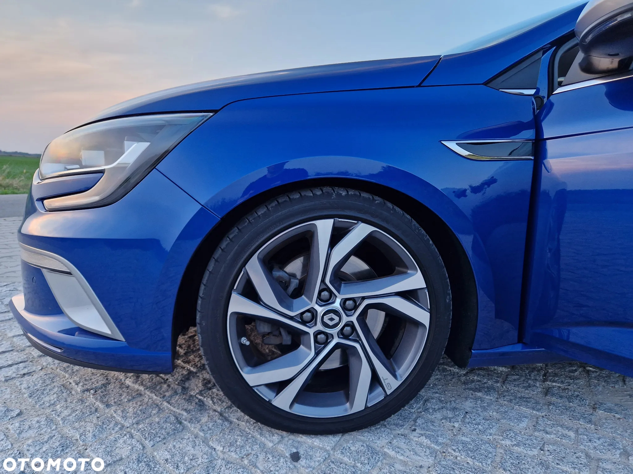 Renault Megane 1.6 TCe GT EDC - 18