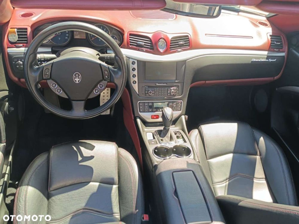 Maserati GranCabrio - 22