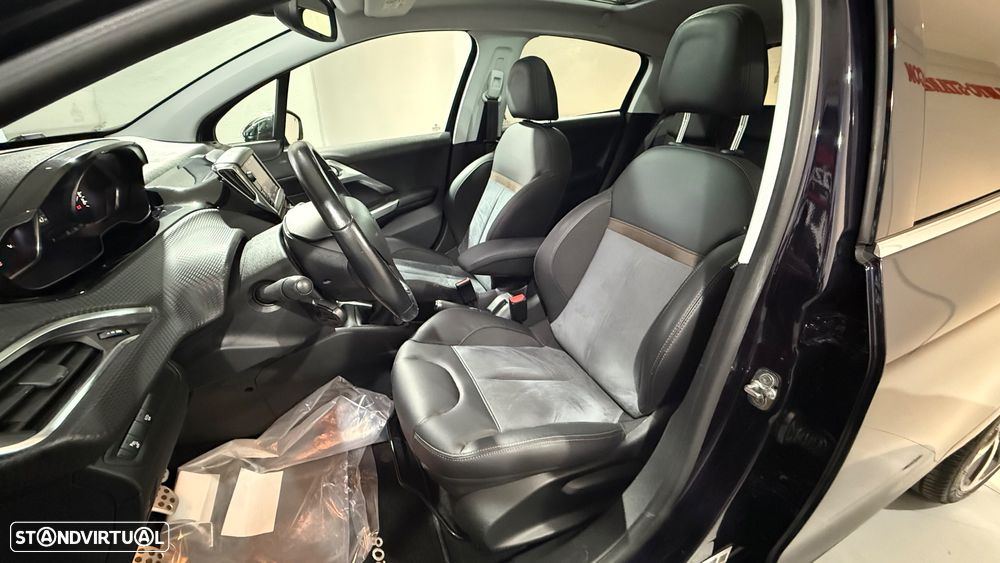 Peugeot 208 1.2 PureTech Allure - 15