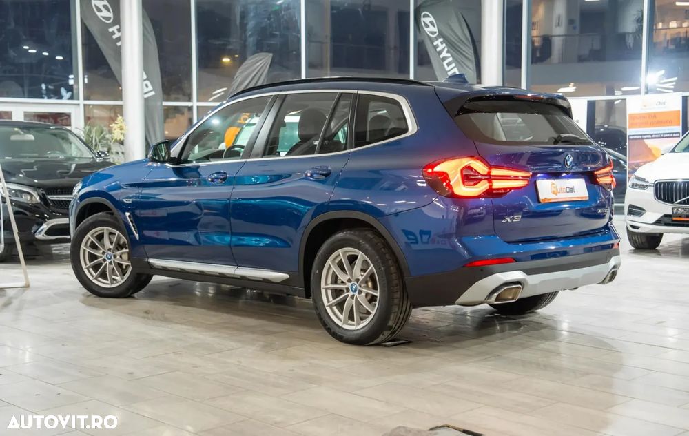 BMW X3 xDrive30e AT PHEV - 3