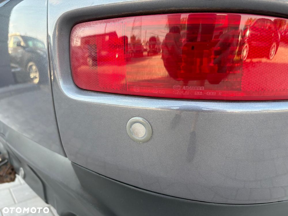 Mitsubishi Outlander - 12