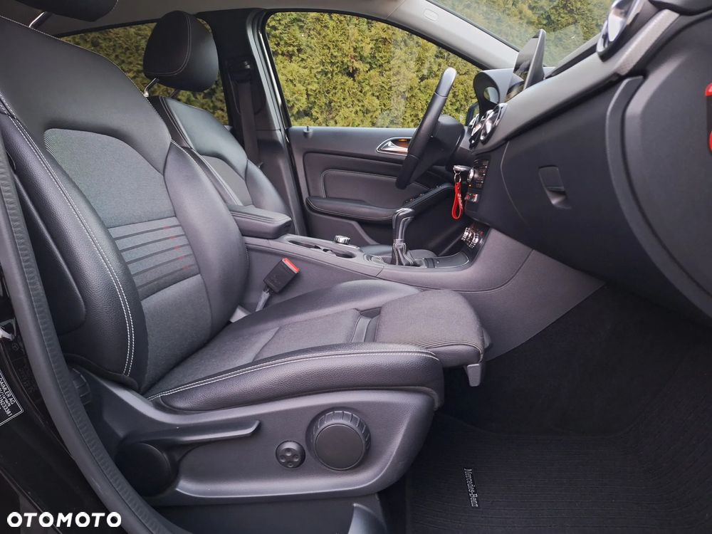 Mercedes-Benz Klasa B 180 (CDI) d Urban - 18