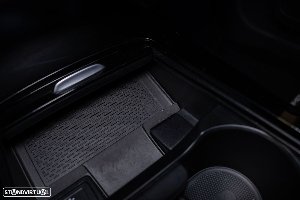 Mercedes-Benz CLA 180 7G-DCT AMG Line - 29