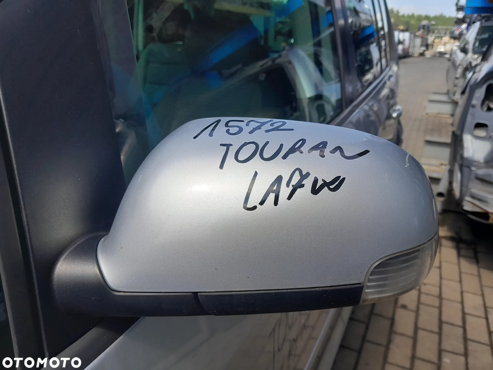 VW TOURAN LUSTERKO LEWE PRZEDNIE LEWY PRZÓD KOLOR: LA7W - 2