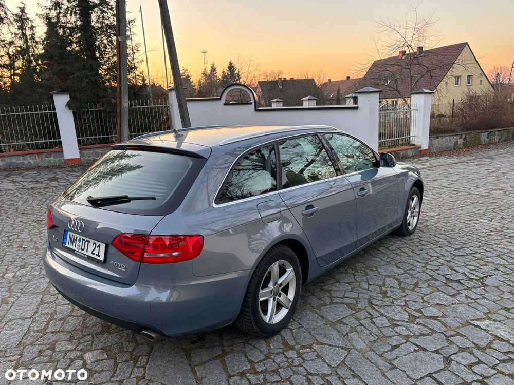 Audi A4 Avant 3.0 TDI DPF quattro tiptronic Attraction - 5