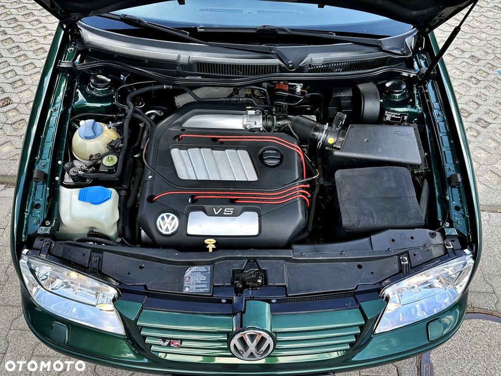 Volkswagen Bora Variant 2.3 V5 - 27