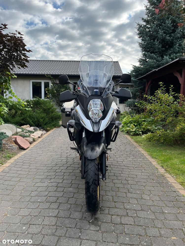 Suzuki V-STROM - 1