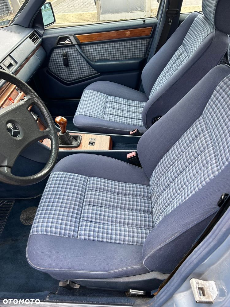 Mercedes-Benz W124 (1984-1993) - 9