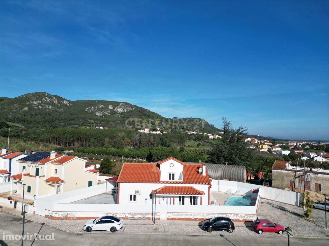 Moradia isolada T4 com piscina e churrasqueira - Cadaval - Grande imagem: 2/44