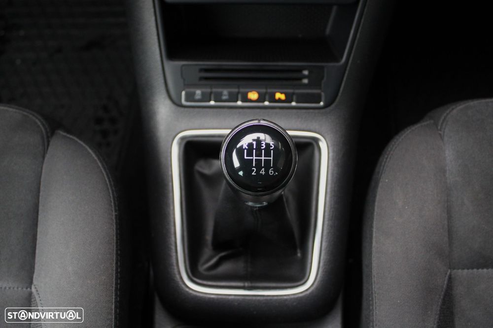 VW Tiguan 2.0 TDi Sport BlueMotion - 10