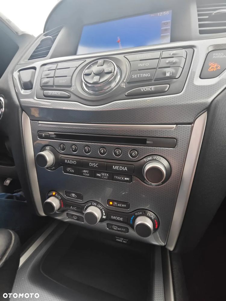 Nissan Pathfinder - 9