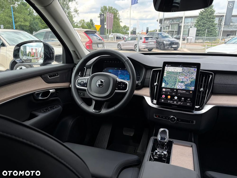 Volvo XC 90 T8 AWD Plug-In Hybrid Plus Dark 7os - 26