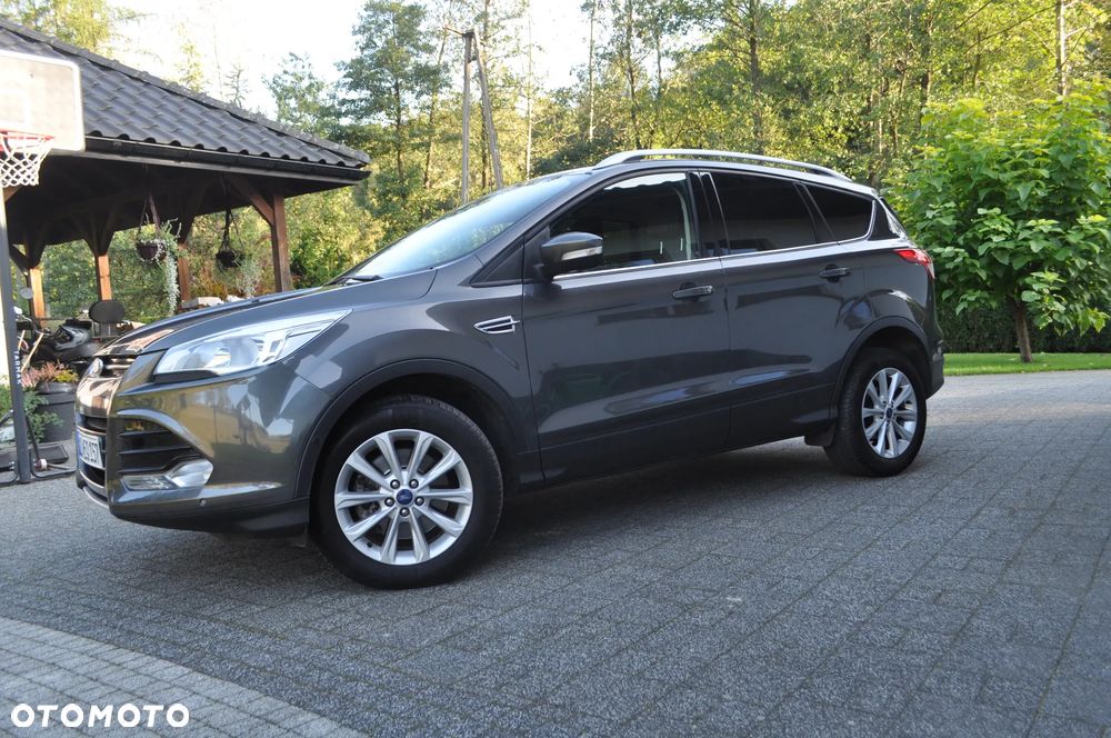 Ford Kuga 2.0 TDCi 2x4 Titanium - 8