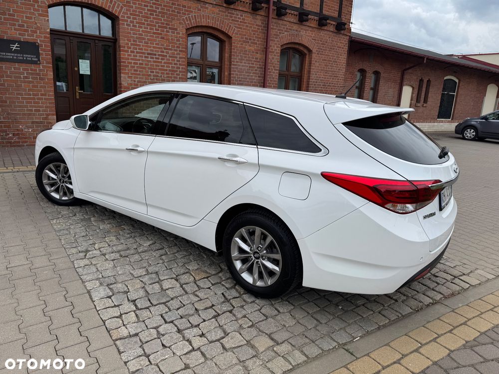 Hyundai i40 i40cw 1.6 Fifa World Cup Edition - 17