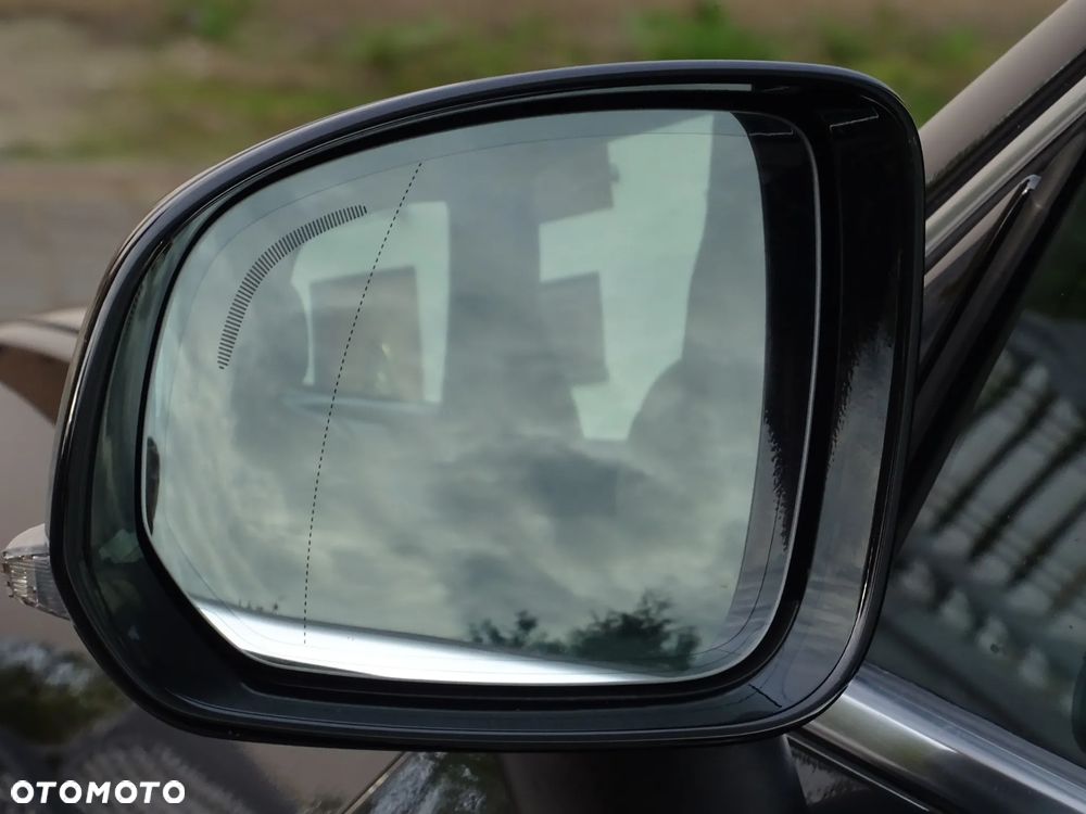 Volvo XC 60 B4 D AWD Ultimate Bright - 21