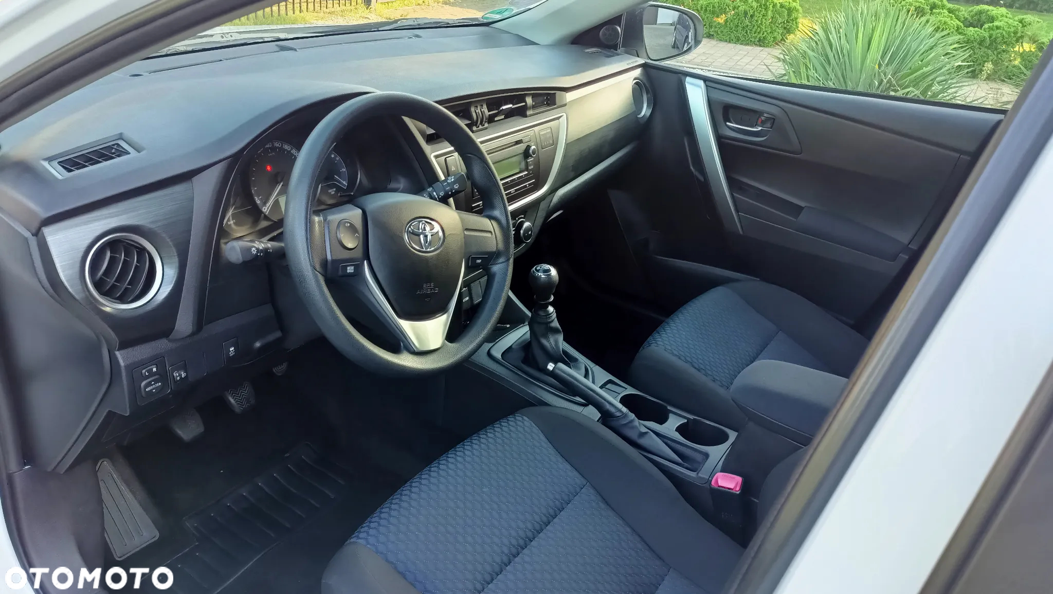 Toyota Auris 1.33 VVT-i Active - 14
