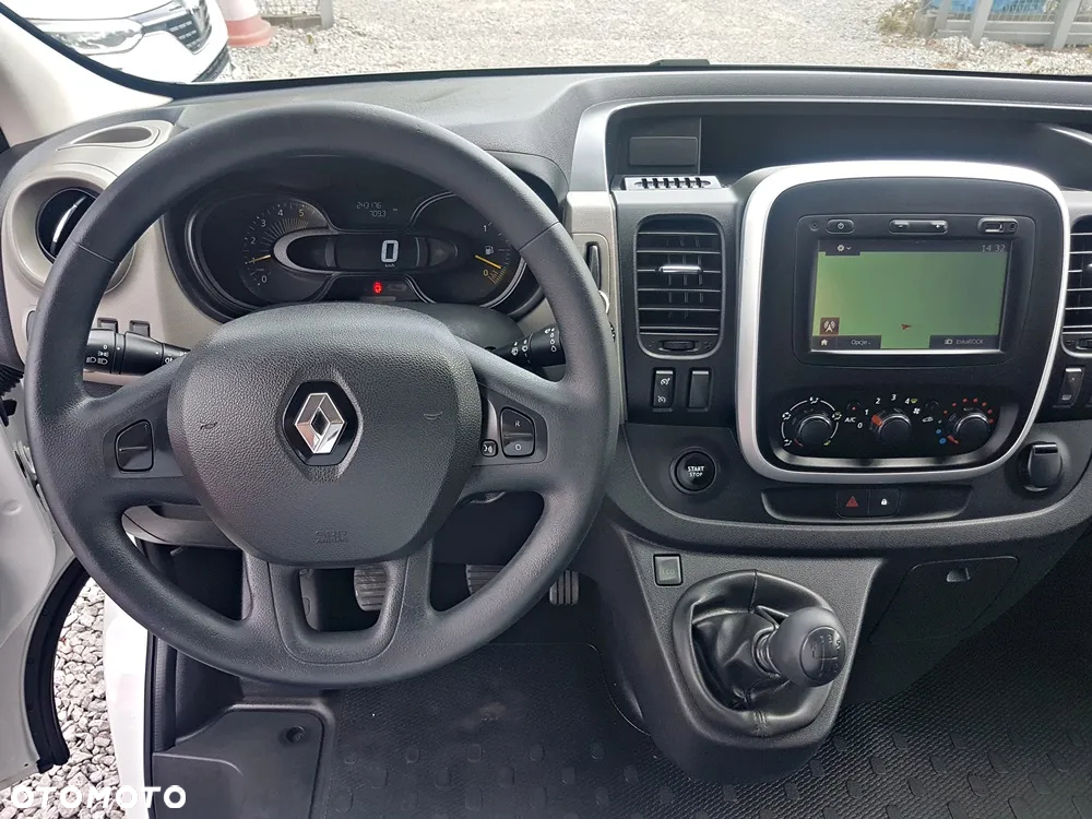 Renault TRAFIC - 16
