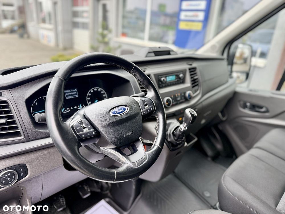 Ford Transit - 12
