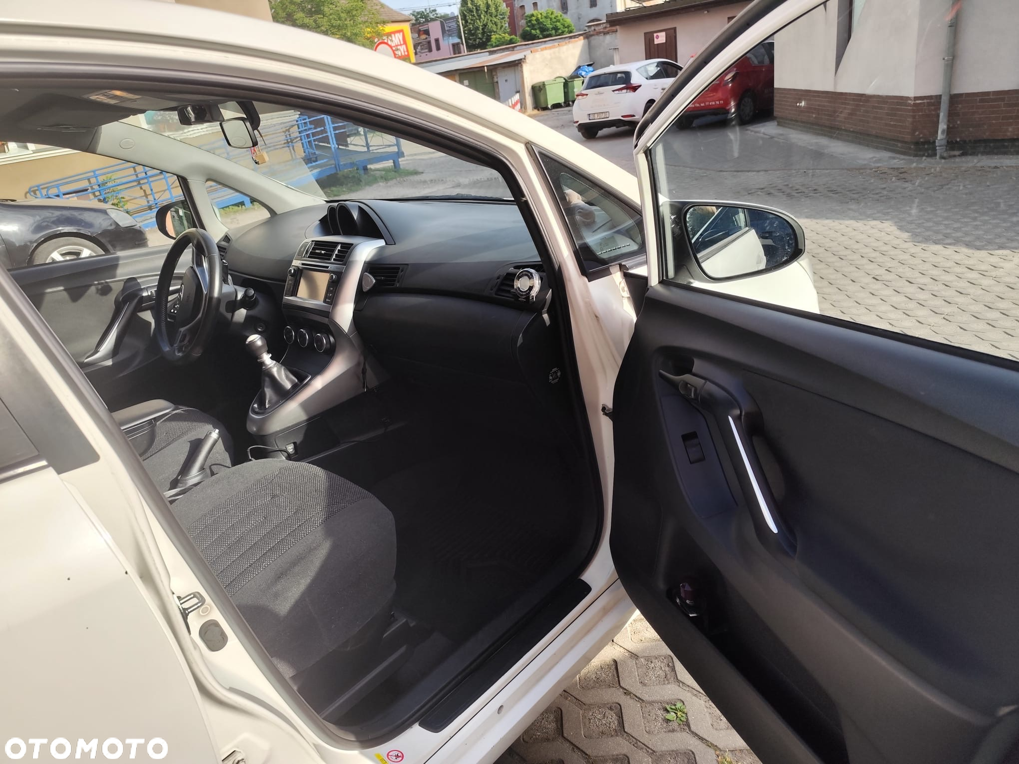 Toyota Verso 2.0 D-4D 5-Sitzer - 20