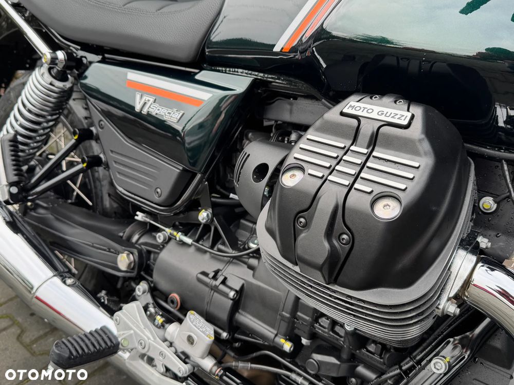 Moto Guzzi V7 - 4