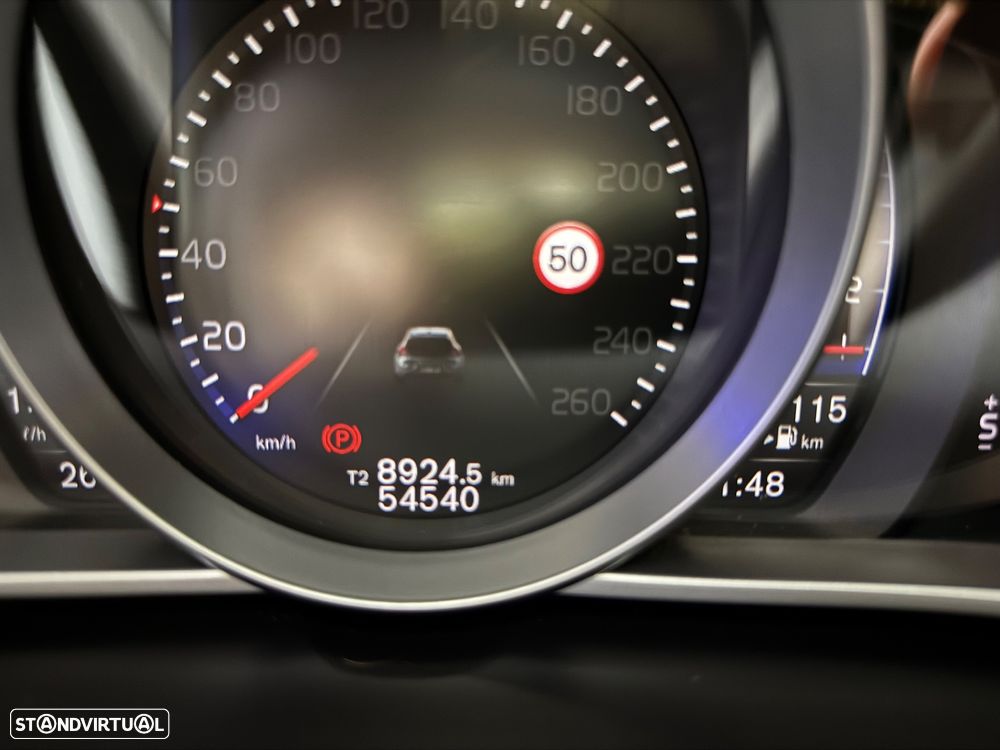 Volvo V40 1.5 T3 Sport Edition Plus Geartronic - 5