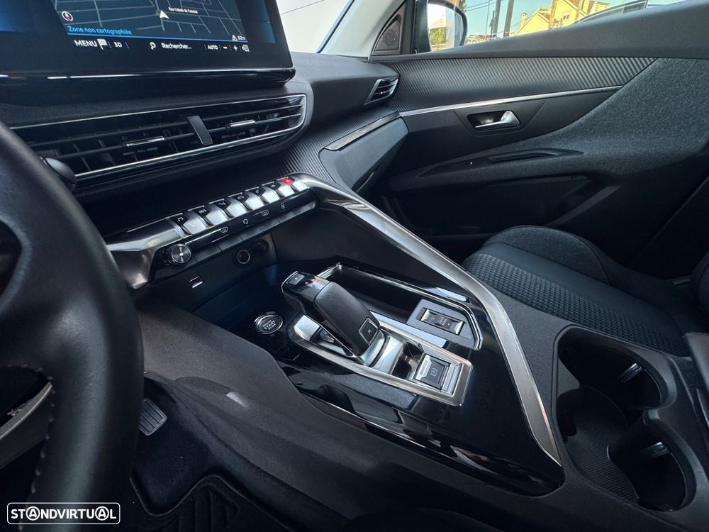 Peugeot 3008 1.2 PureTech Allure EAT8 - 10