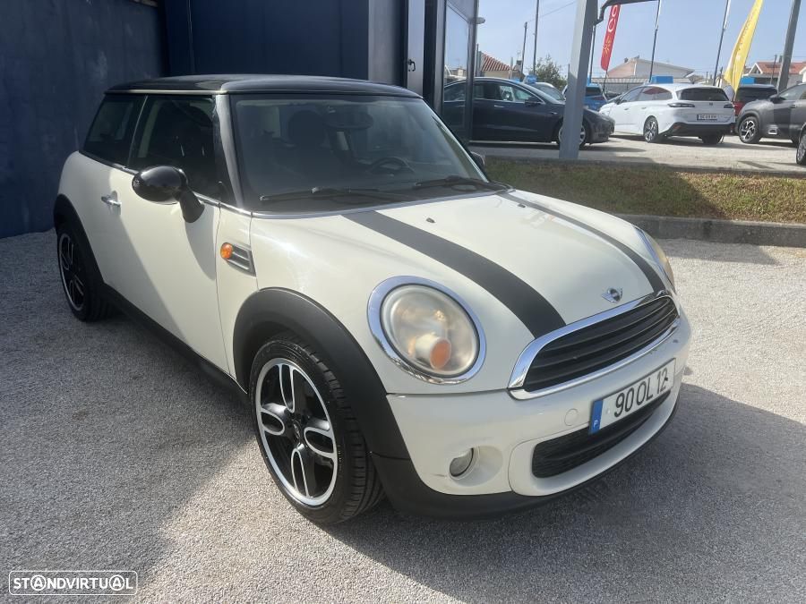 MINI 3 Portas One D - 9