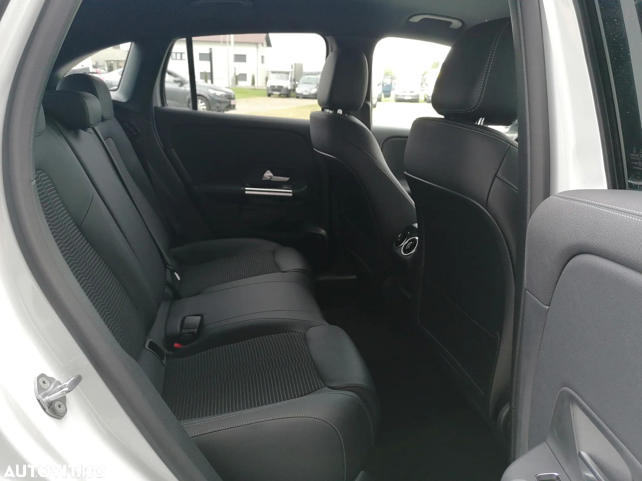 Mercedes-Benz GLA 200 d 4MATIC Aut. - 25