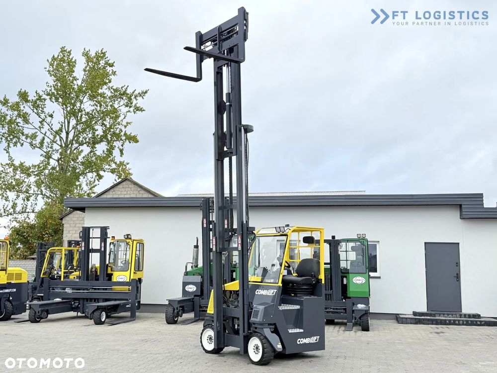 Combilift WÓZEK CZTEROKIERUNKOWY - WIELOKIERUNKOWY / CB4000 / GAS / TRIPLEX 5200MM / WOLNY SKOK / POZYCJONER WIDEŁ / PRZESUW WIDEŁ / STAN IDEALNY / Szeroka oferta wózków czterokierunkowych i bocznych, dopasowanych do różnorodnych potrzeb i zastosowań - 30