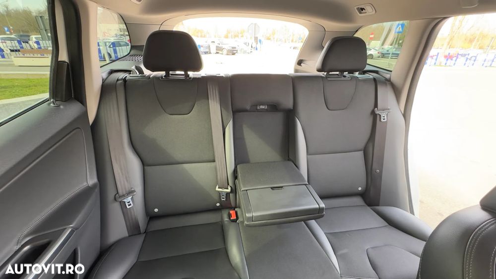 Volvo XC 60 D4 VEA Start-Stop Momentum - 16