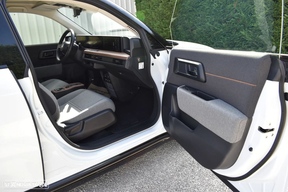 Honda e Advance (17") - 18